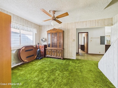 CAM01700G0-PR0078-STILL026