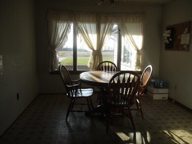 29643 S Klemme Rd, Beecher, IL 60401 - photo 4