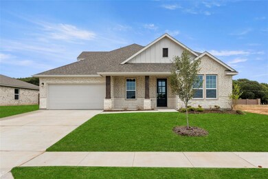 825 Topaz Trail, Azle, TX 76020 - photo 2
