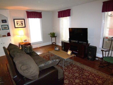 211 W 3rd St, Bloomsburg, PA 17815 - photo 3