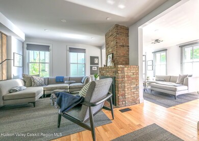 Screen - 238 Allen St Hudson NY 12534-99