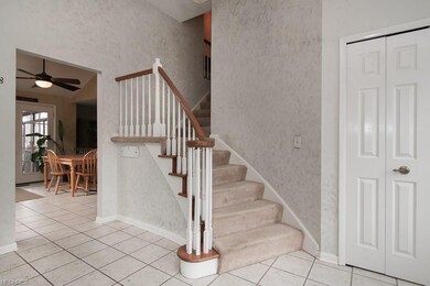 7200 Timber Ln, Olmsted Falls, OH 44138 - photo 3