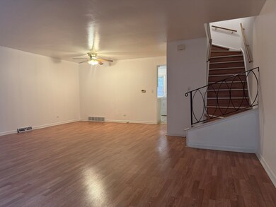 1634 W Morse Ave unit C, Chicago, IL 60626 - photo 5