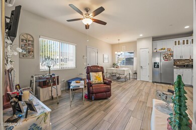 2950 Kiowa Blvd N unit F102, Lake Havasu City, AZ 86404 - photo 4