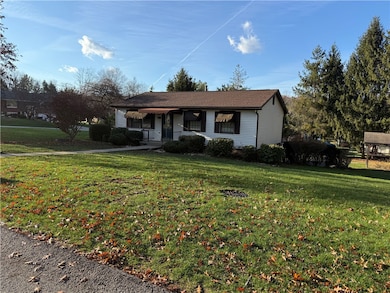 1525 Orchard Dr, Greensburg, PA 15601 - photo 3