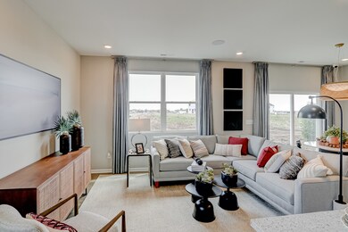 401 Comstock Rd, South Elgin, IL 60177 - photo 5