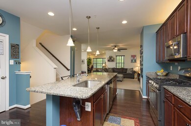 7890 River Rock Way, Columbia, MD 21044 - photo 4