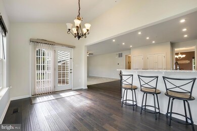 15504 Chiddingston Cir, Upper Marlboro, MD 20774 - photo 7