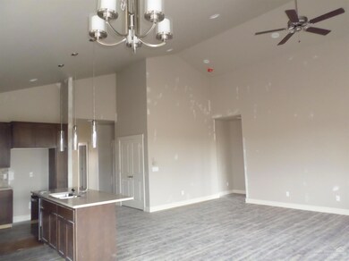 1647 NW Zamia Ave, Redmond, OR 97756 - photo 4