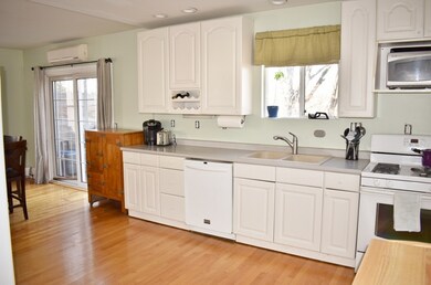 45 Ideal Rd, Worcester, MA 01604 - photo 3