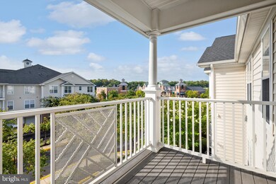 411 Hamlet Club Dr unit 302, Edgewater, MD 21037 - photo 7