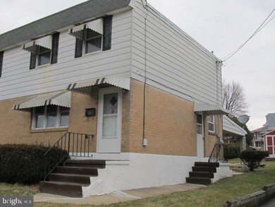 3423 Arlington St, Reading, PA 19605 - photo 2
