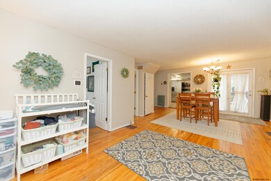 30 Oliver St, Albany, NY 12205 - photo 3