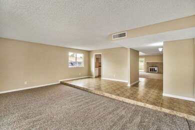 05-Living-Room-05