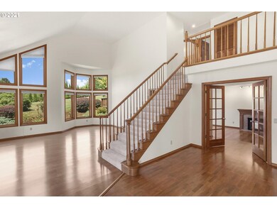 Living Room/Entrance