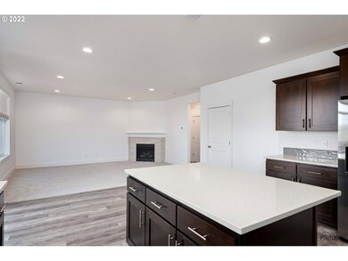 3492 Snowberry Rd, Eugene, OR 97403 - photo 5