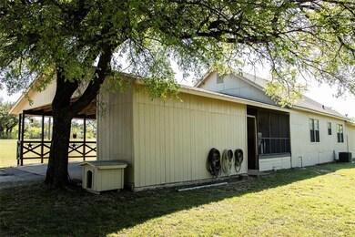 000 Vineyard Ln, Springtown, TX 76082 - photo 4