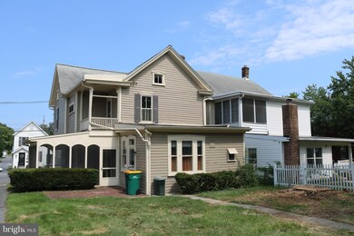 111 Clayton Ave, Waynesboro, PA 17268 - photo 2