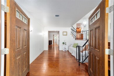 Foyer/Sitting Area