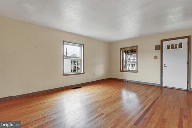 109 Landis Ave, Waynesboro, PA 17268 - photo 6