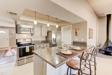 4110 E Tamaya St-10