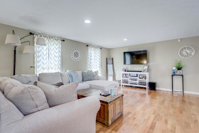 08 - 624 Pub Street-8.jpg