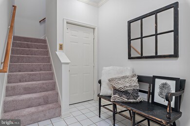 2002 Peggy Stewart Way unit 203, Annapolis, MD 21401 - photo 3