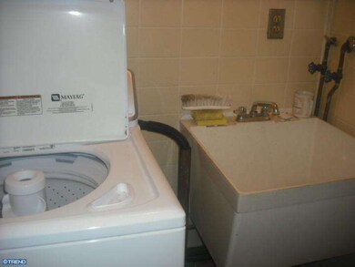 1424 Cathys Ln, North Wales, PA 19454 - photo 7