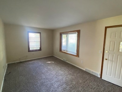 217 Federal St, Midland, MI 48642 - photo 2