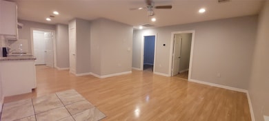 7608 E Magnolia St unit B, Houston, TX 77012 - photo 5