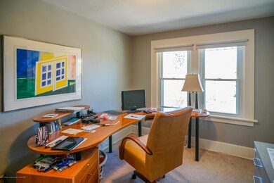 311StrathmoreMLS-6