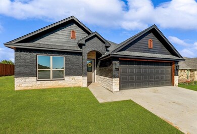 106 Landry Ave, Godley, TX 76044 - photo 2