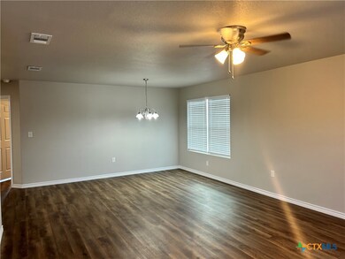 2618 Leroy Ln unit B, Belton, TX 76513 - photo 3