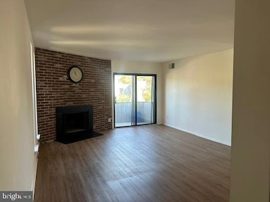 25 S Church Rd unit 38, Maple Shade, NJ 08052 - photo 3