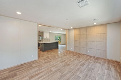 210 Amaryllis Ln, Defuniak Springs, FL 32433 - photo 6