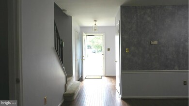 10211 Scarborough Commons Ct, Burke, VA 22015 - photo 6