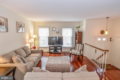 6804 Earthstar Ct, Springfield, VA 22152 - photo 6