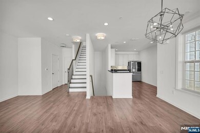 77 Sequoia Dr, Cedar Grove, NJ 07009 - photo 4