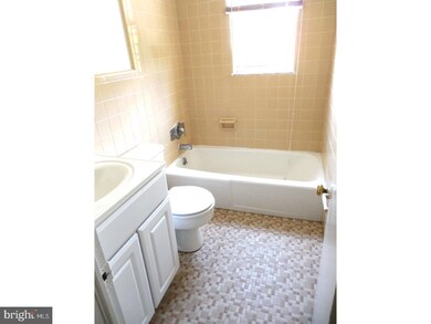 501 E Highland Ave unit 2, Wilmington, DE 19804 - photo 6