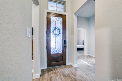 10618 Far Reaches Ln, Helotes, TX 78023 - photo 5