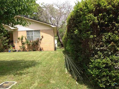 2422 Plume Dr, Tyler, TX 75703 - photo 2