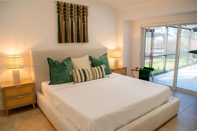 1010 Joyce Ct, Venice, FL 34293 - photo 7