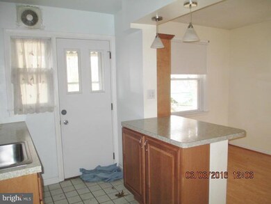 4412 Scotia Rd, Halethorpe, MD 21227 - photo 7