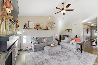 1404 S 10th St, Adel, IA 50003 - photo 6