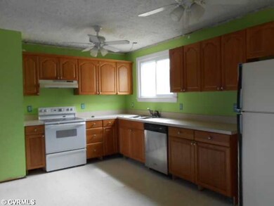 9708 Durango Rd, Henrico, VA 23228 - photo 7