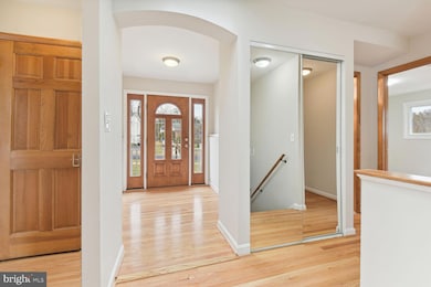 3604 Sandy Ct, Kensington, MD 20895 - photo 5