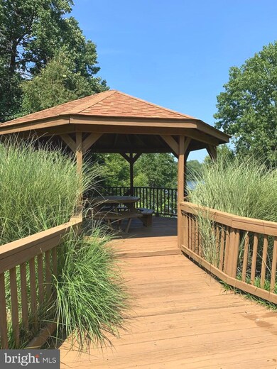 15618 Montview Dr, Dumfries, VA 22025 - photo 6