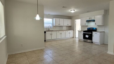 4603 Breckenridge Dr, Houston, TX 77066 - photo 5