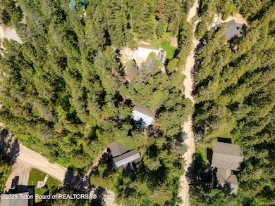 739 Pinecrest__0009_D