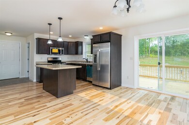 79 Bushey Rd, Fairfax, VT 05454 - photo 5